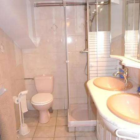 Maison De 4 Chambres Avec Jardin Clos Et Wifi A Longemer A 5 Km Des Pistes Holiday home *
